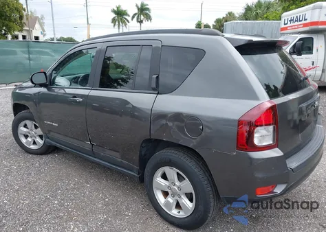 2016 Jeep Compass Sport z USA, uszkodzony, nr VIN 1C4NJCBA5GD575109